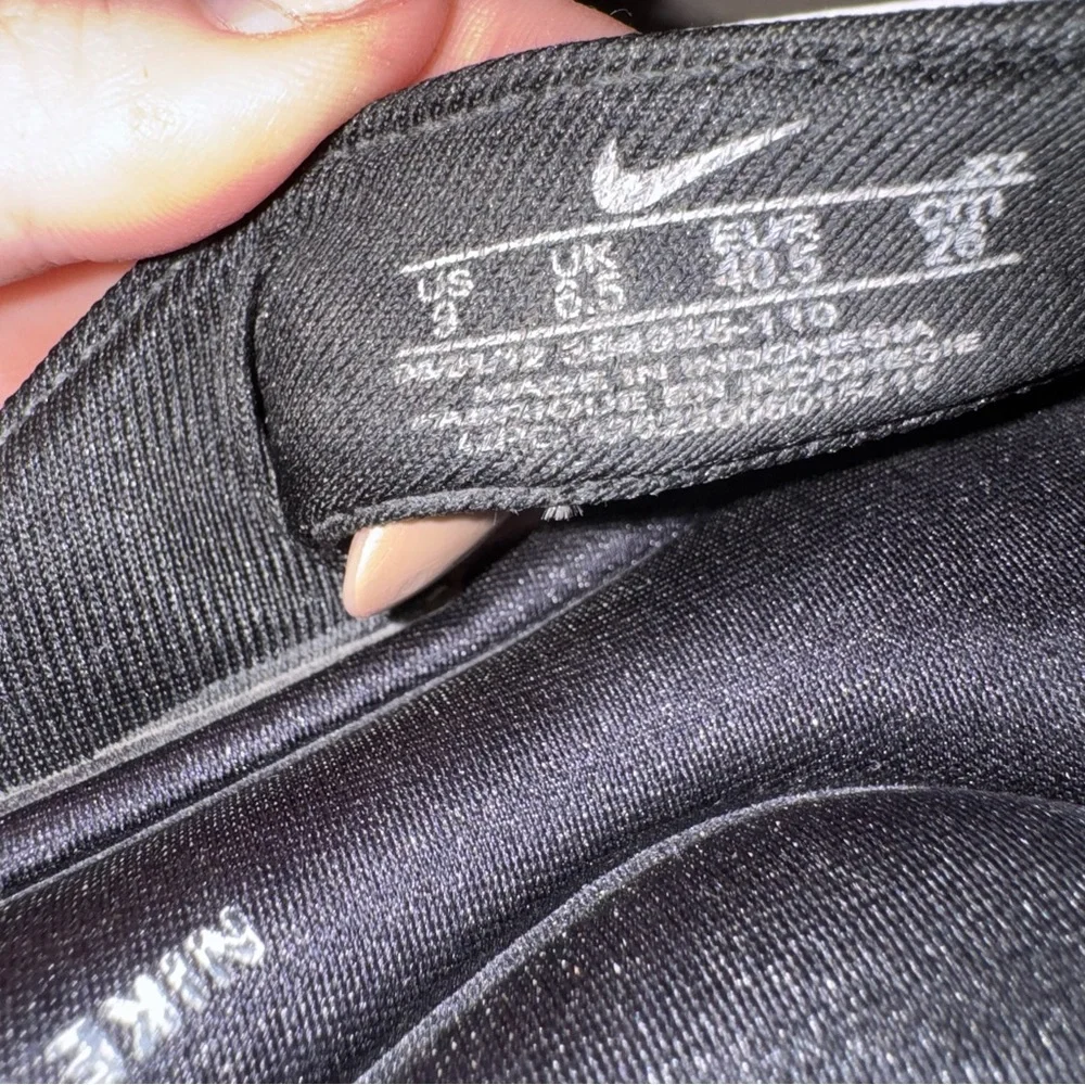 Nike Comfort Footbed Thong Sandals Womens 7 Black White Athletic Flip Flops - Picture 6 of 6